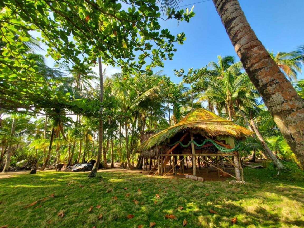 Derek'S Place Eco-Lodge Corn Island Exterior foto